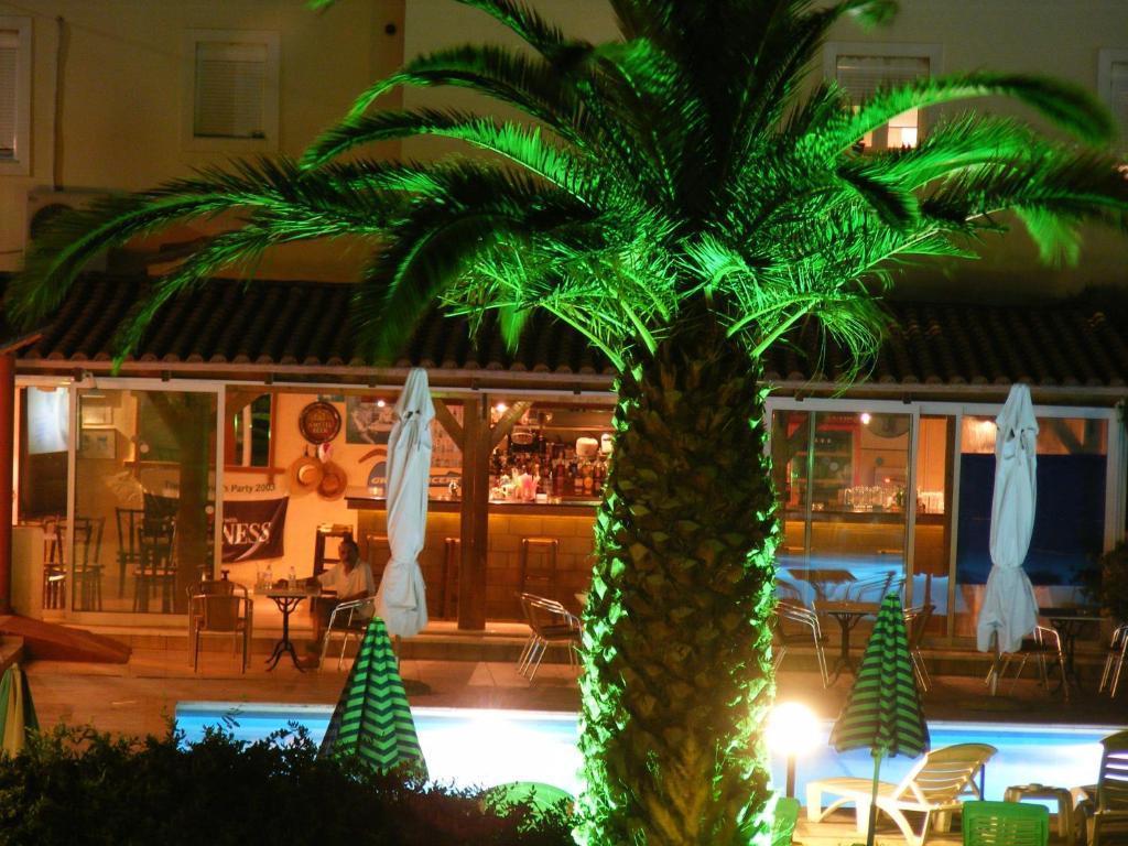 Australia Hotel Gazi Εξωτερικό φωτογραφία
